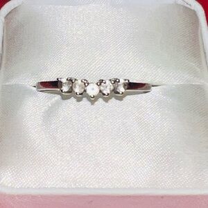Sterling silver simple elegant diamond ring